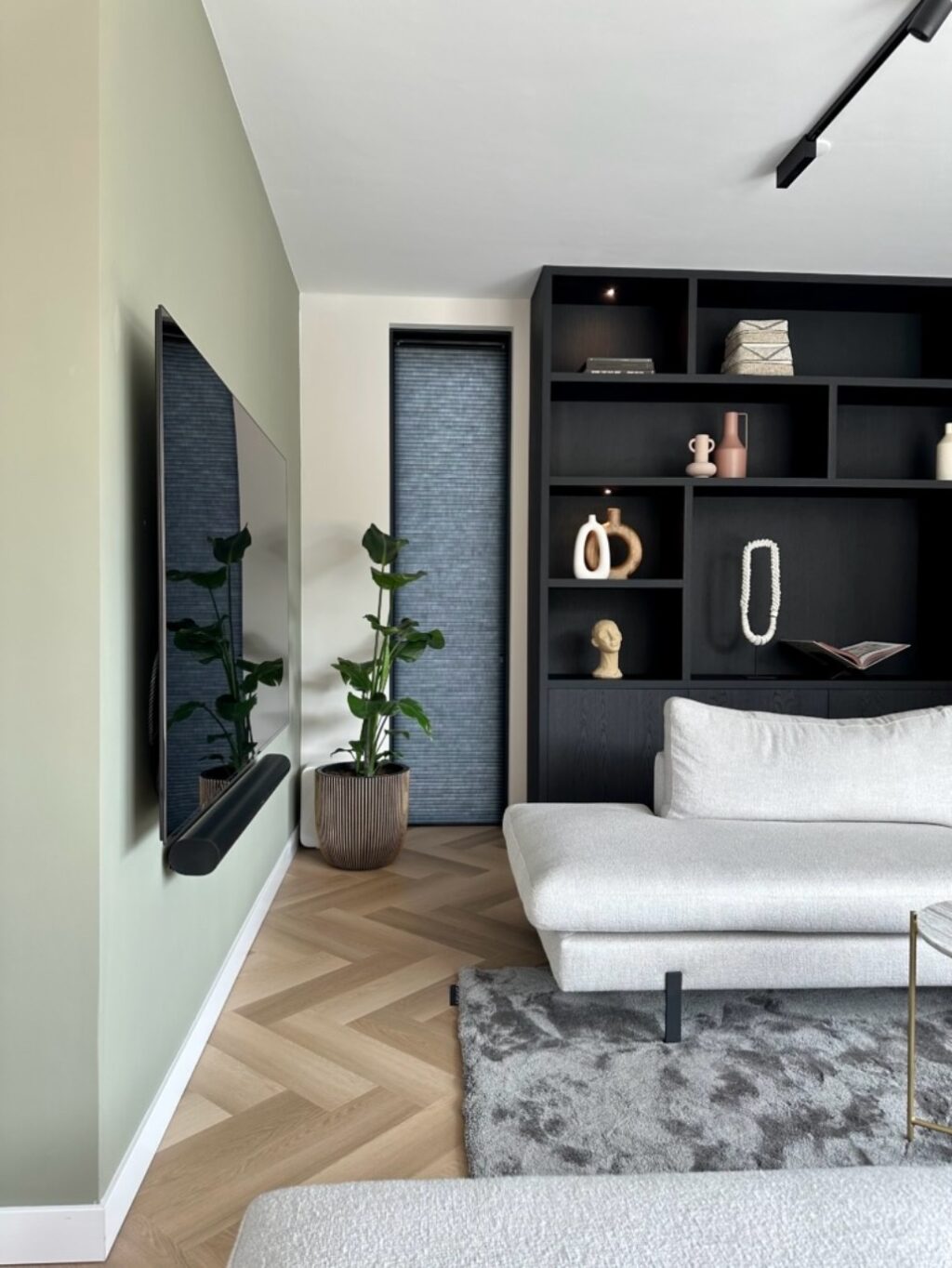 Instagram post from signatureinterieur. This post is in position 3.